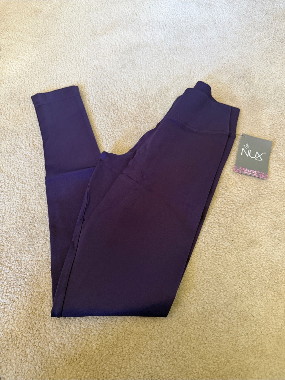 NUX Plum V Ankle Leggings